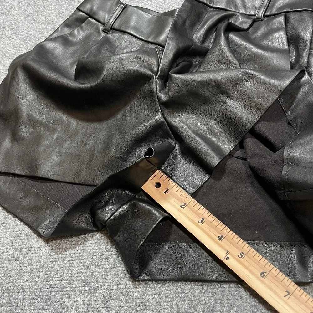 ZARA‎ Faux Leather Pleated High Waist Shorts Black Size Medium Glamgoth biker